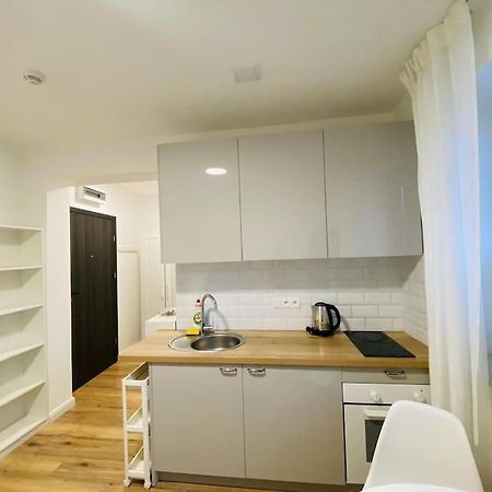 ワルシャワBezagenta Mozart8 Studio Easy Access To City Wifiアパートメント エクステリア 写真