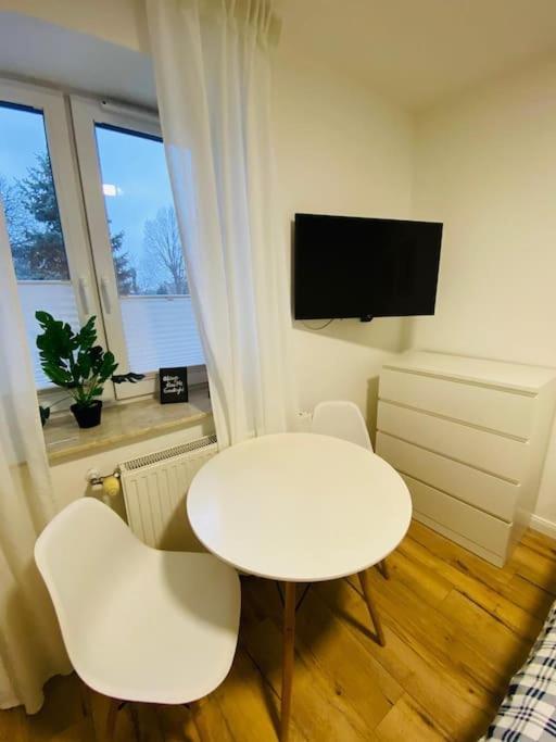 ワルシャワBezagenta Mozart8 Studio Easy Access To City Wifiアパートメント エクステリア 写真